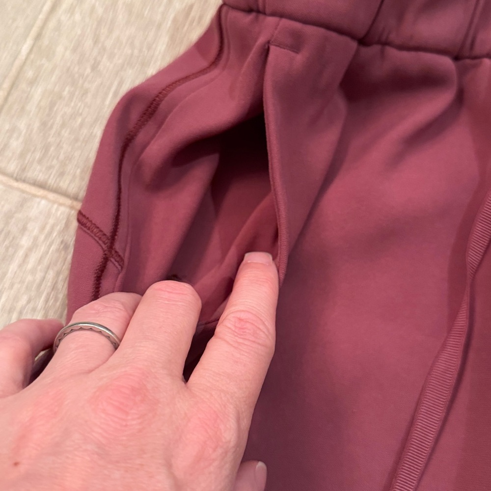 Lululemon On The Fly Skirt - Picture 4 of 9